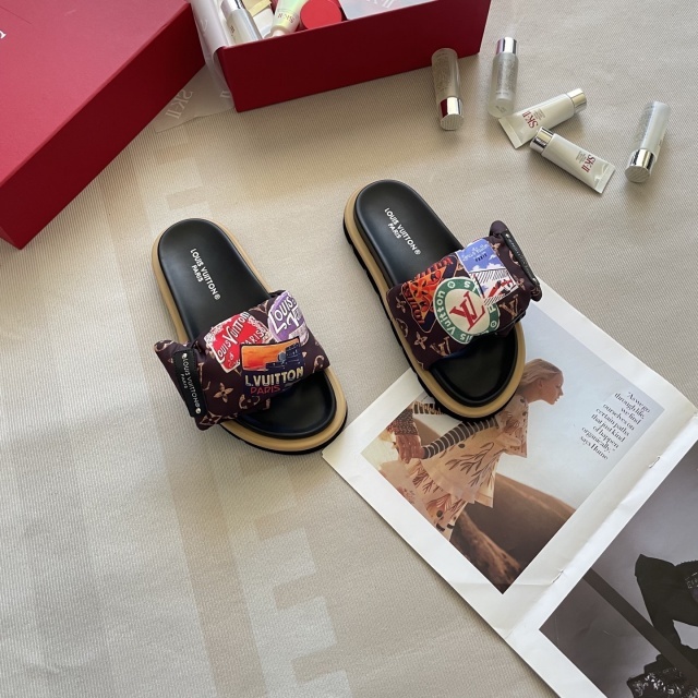 Cartoon Series Velcro Flat Slides