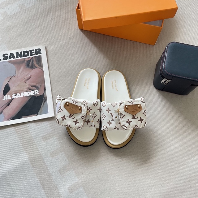 Fashion Design Women Casual Slipper