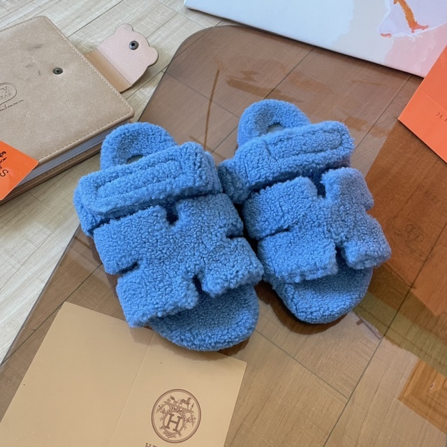 Fashion Women Furry Flat Slides