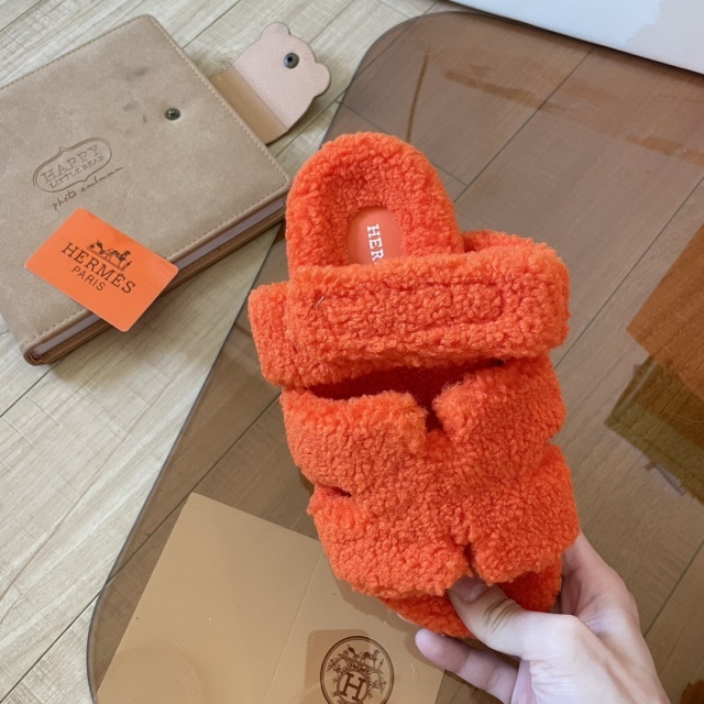 Fashion Women Furry Flat Slides