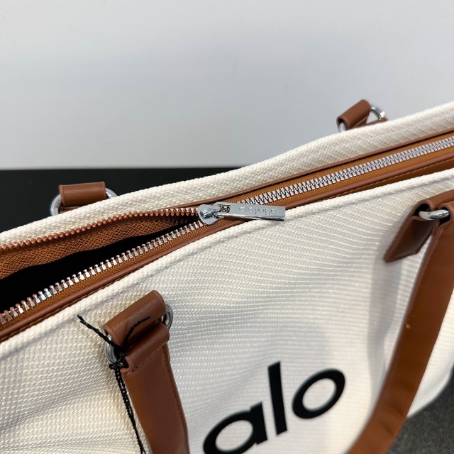 Letters Printed Canvas Shoulder Bag