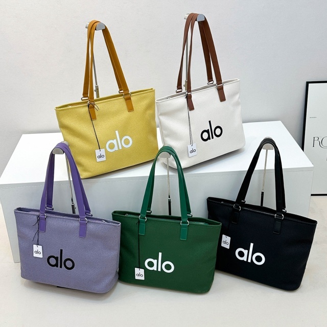Letters Printed Canvas Shouder Bag