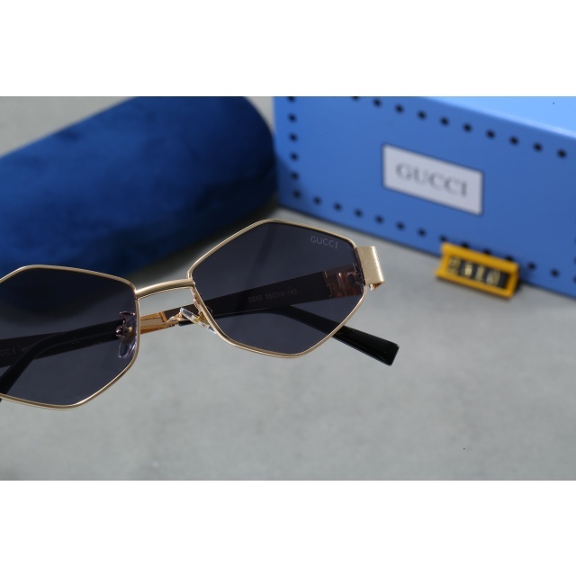 Diamond Shape Metal Frame Retro Luxury Glasses