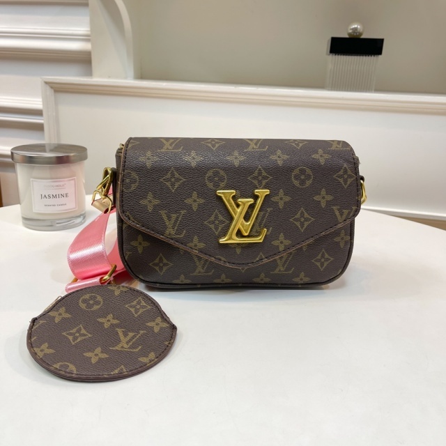 Metal Logo Printed Fashion Leather Messenger Bag