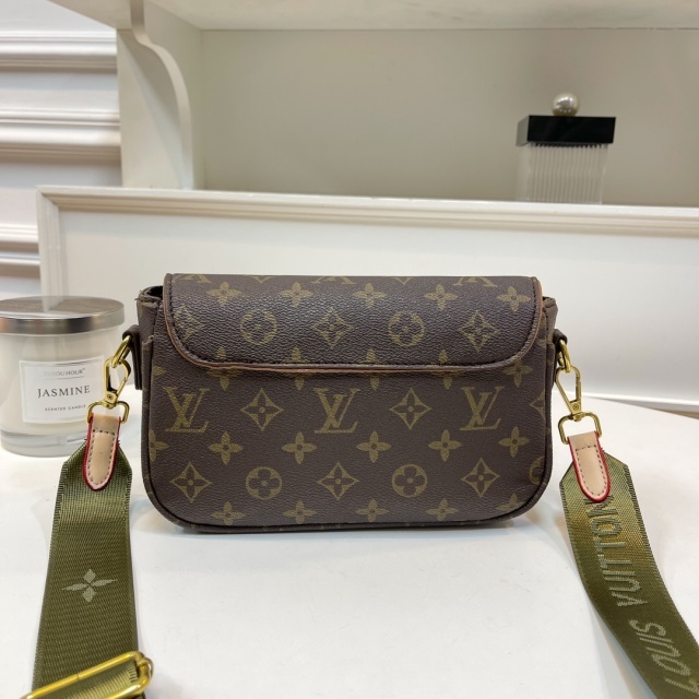 Metal Logo Printed Fashion Leather Messenger Bag
