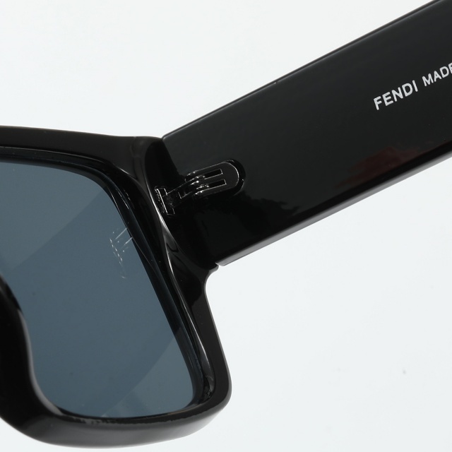 Classic Design Full Frame Luxury Glasses