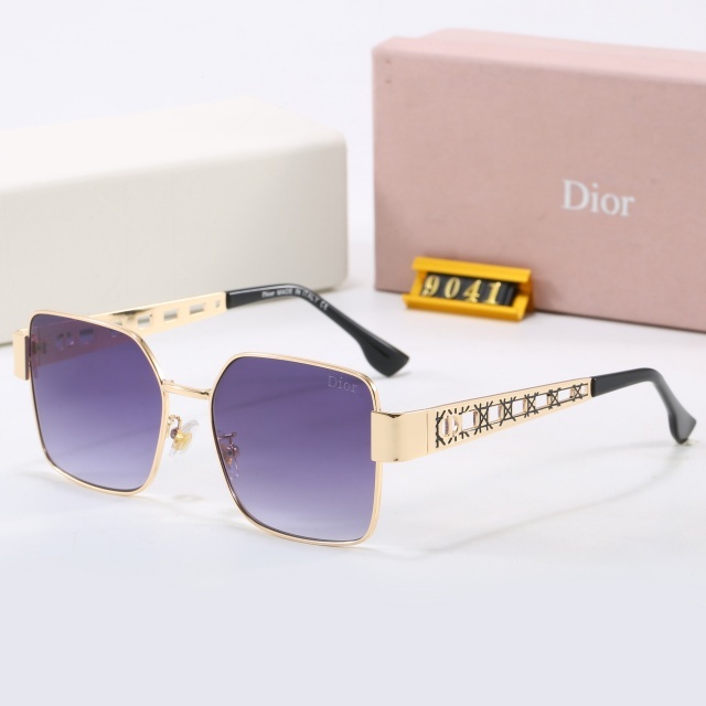 Square Metal Frame Luxury Glasses