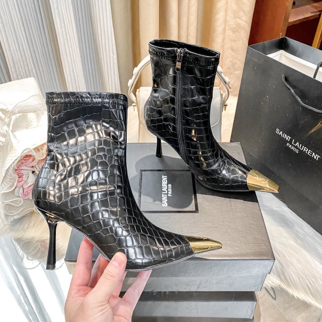 Pointed Toe Fashion Ankle Boots
