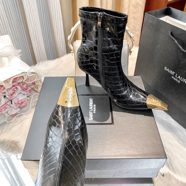 Pointed Toe Fashion Ankle Boots