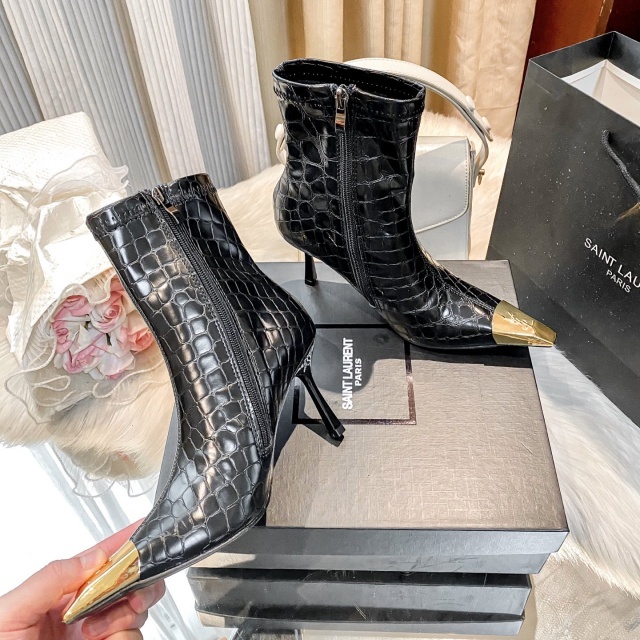 Pointed Toe Fashion Ankle Boots