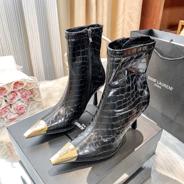 Pointed Toe Fashion Ankle Boots