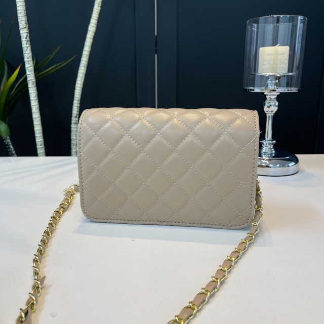 Chained Leather Fashion Women Luxury Messenger Bag