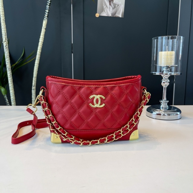 Metal Logo Leather Women Fashion Handbag