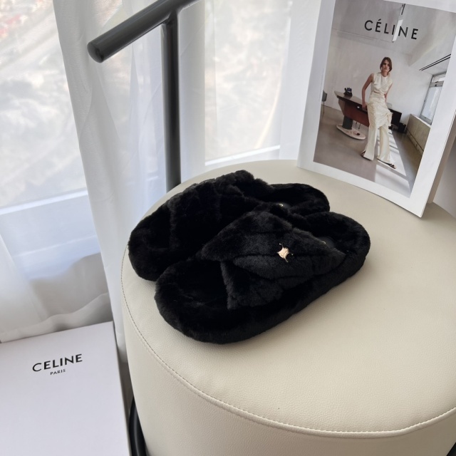 Women Fashion Luxury Furry Slides