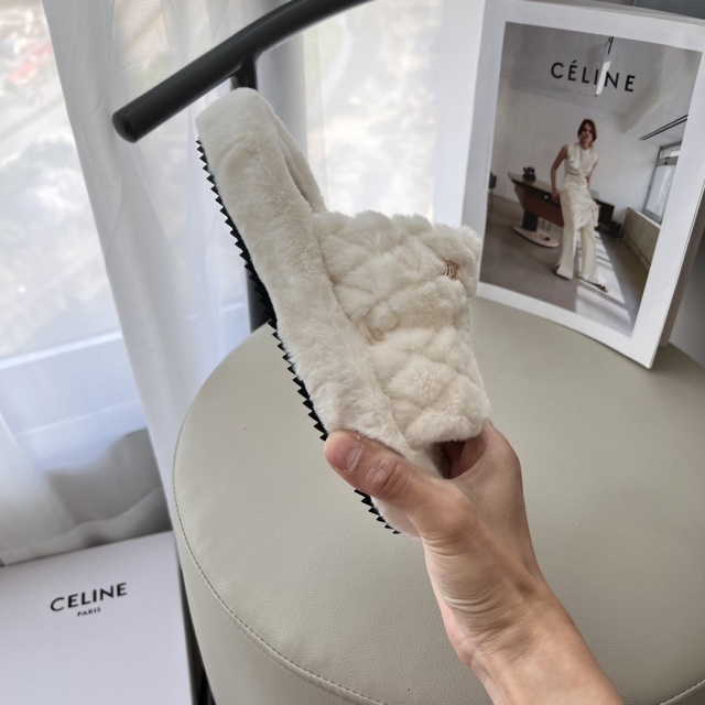 Women Fashion Luxury Furry Slides