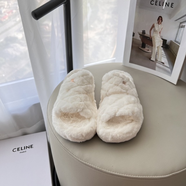 Women Fashion Luxury Furry Slides