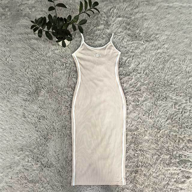 Embroidery Slit Sport Dress