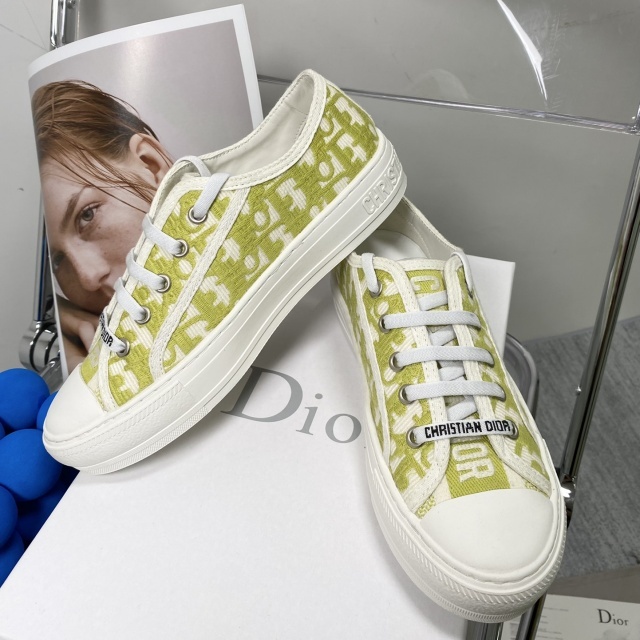 Streetwear Fashion Women Luxury Sneakers