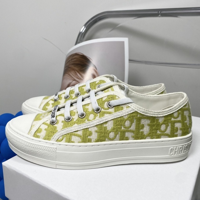 Streetwear Fashion Women Luxury Sneakers