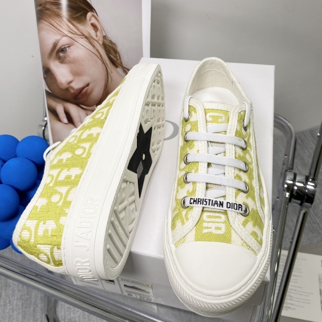 Streetwear Fashion Women Luxury Sneakers
