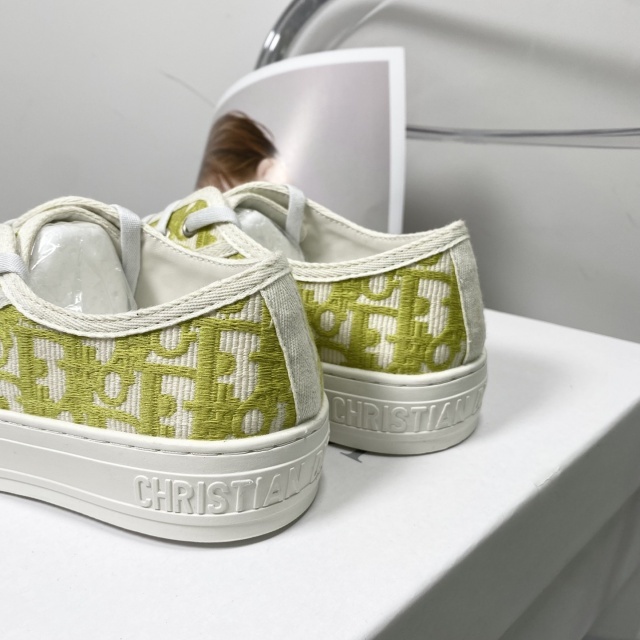 Streetwear Fashion Women Luxury Sneakers