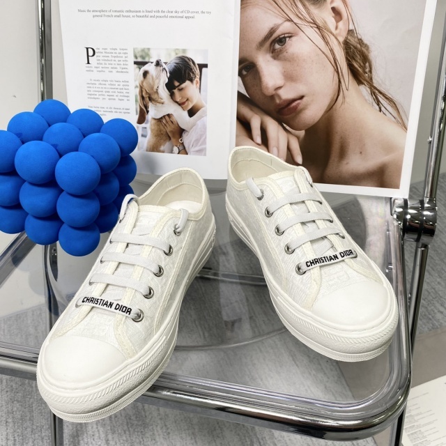 Streetwear Fashion Women Luxury Sneakers