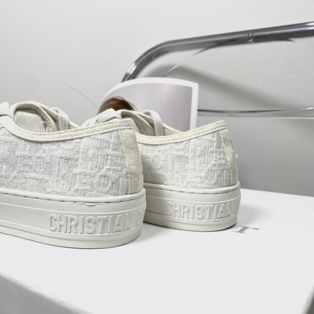 Streetwear Fashion Women Luxury Sneakers