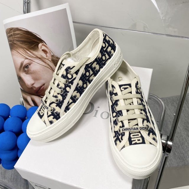 Streetwear Fashion Women Luxury Sneakers