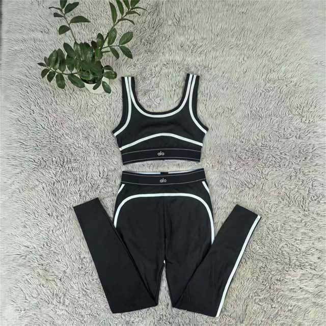 Skinny Female Yoga Tights Set