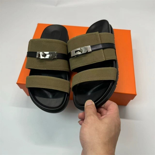 Luxury Fashion Hollow Out Men Slipper