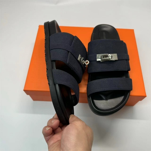 Luxury Fashion Hollow Out Men Slipper
