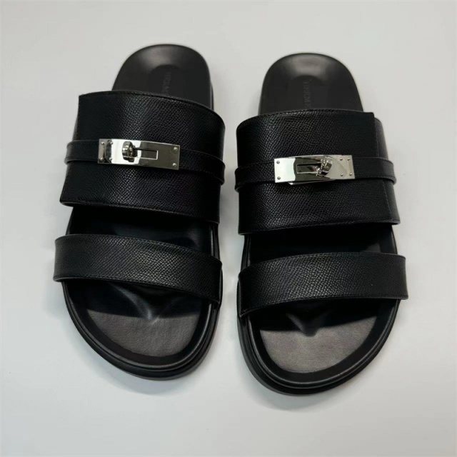 Luxury Fashion Hollow Out Men Slipper