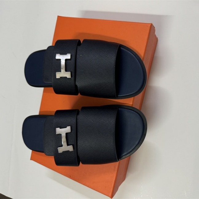 Metal Logo Luxury Fashion Men Slipper
