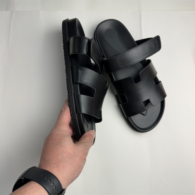 Luxury Fashion Men Velcro Flat Sandals