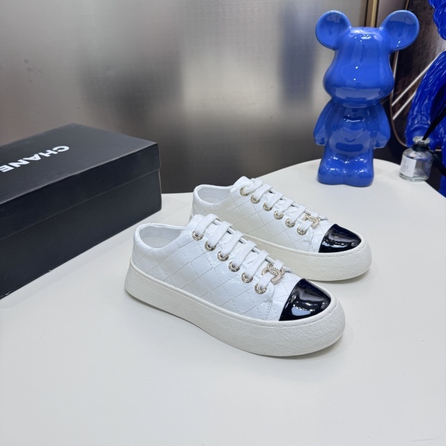 Thick-Soled Women Lace-up Casual Sneakers