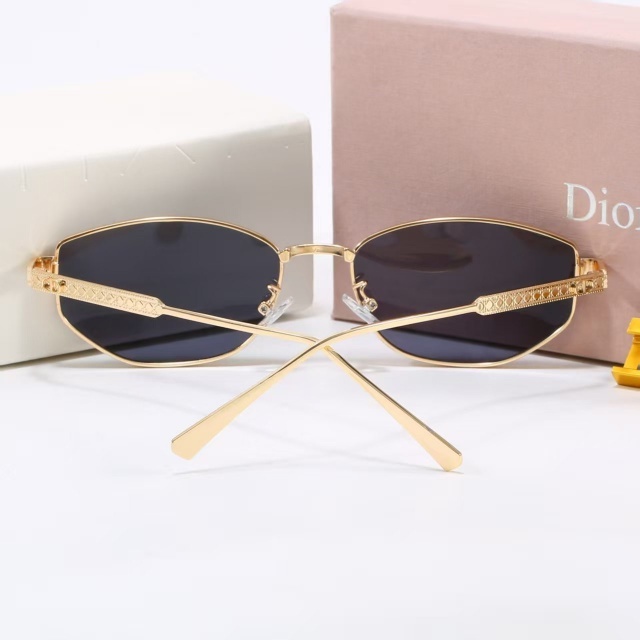Luxury Design Small Metal Frame Sunglasses