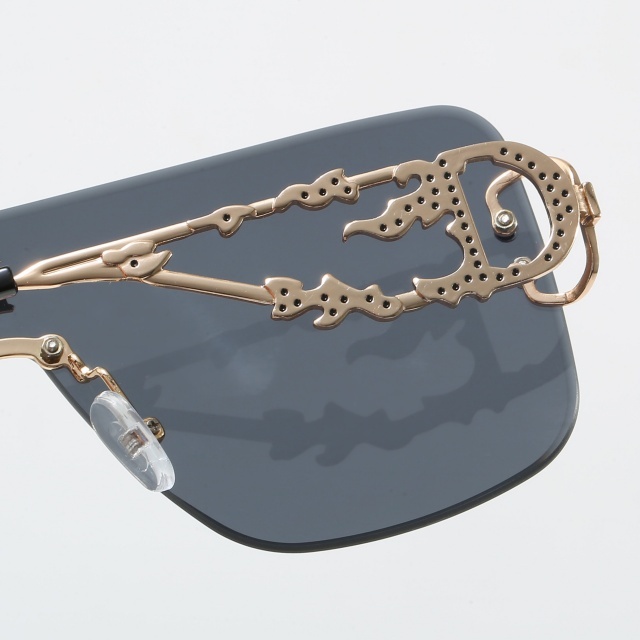 Oversize Onepiece Luxury Design Glasses