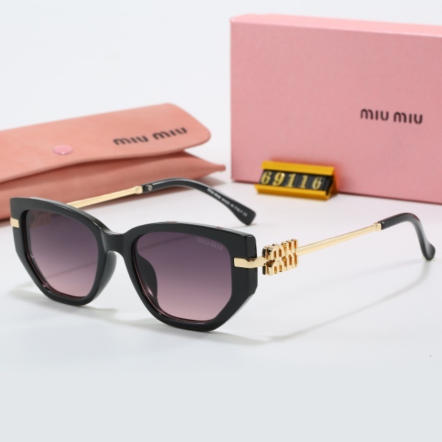Full Frame Vintage Style Luxury Glasses