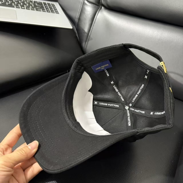 Luxury Fashion Embroidery Unisex Baseball Caps
