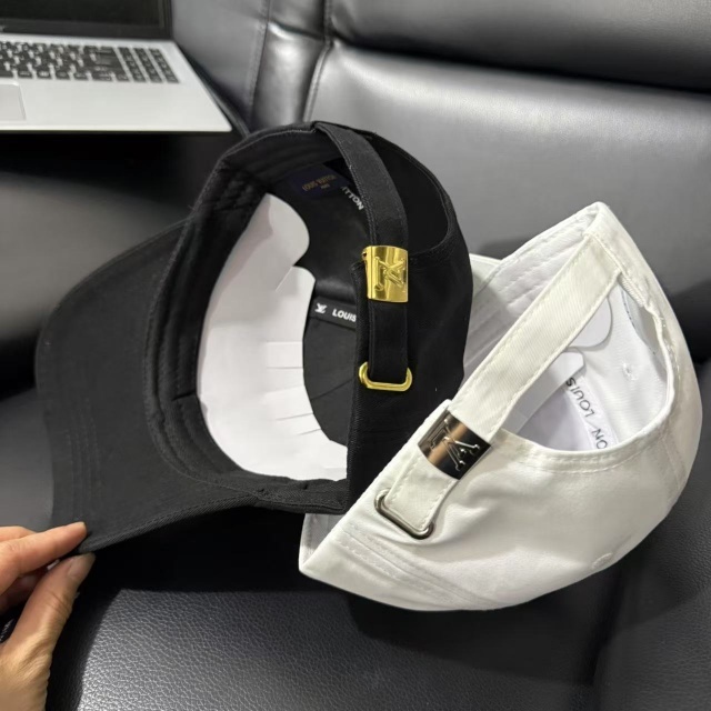 Luxury Fashion Embroidery Unisex Baseball Caps