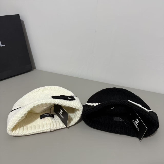 Fashion Embroidery Knit Unisex Winter Hats