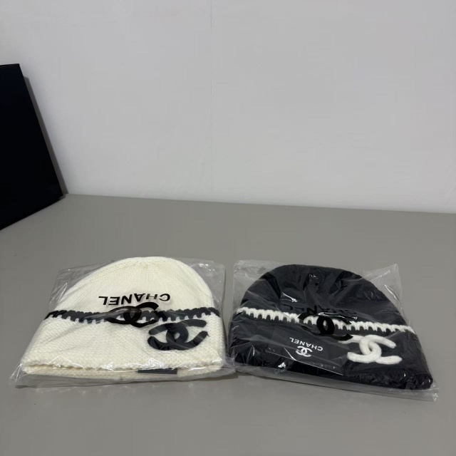 Fashion Embroidery Knit Unisex Winter Hats