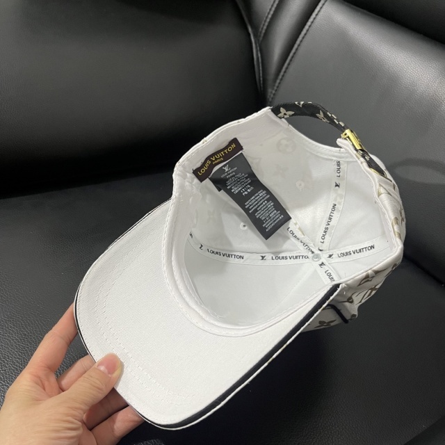 Luxury Fashion Embroidery Unisex Baseball Caps