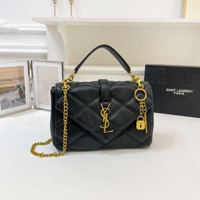 Metal Logo Luxury Leather Women Purses