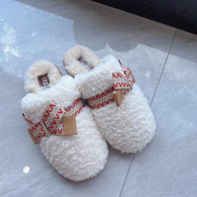 Luxury Fashion Design Women Furry Slides