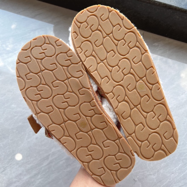 Luxury Fashion Design Women Furry Slides