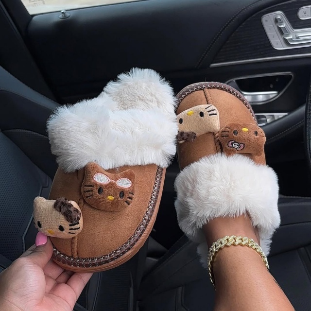Hello-kitty Fur Slippers