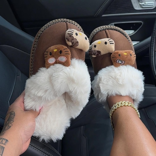 Hello-kitty Fur Slippers