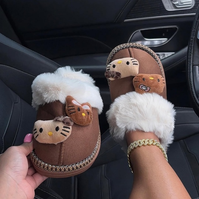Hello-kitty Fur Slippers