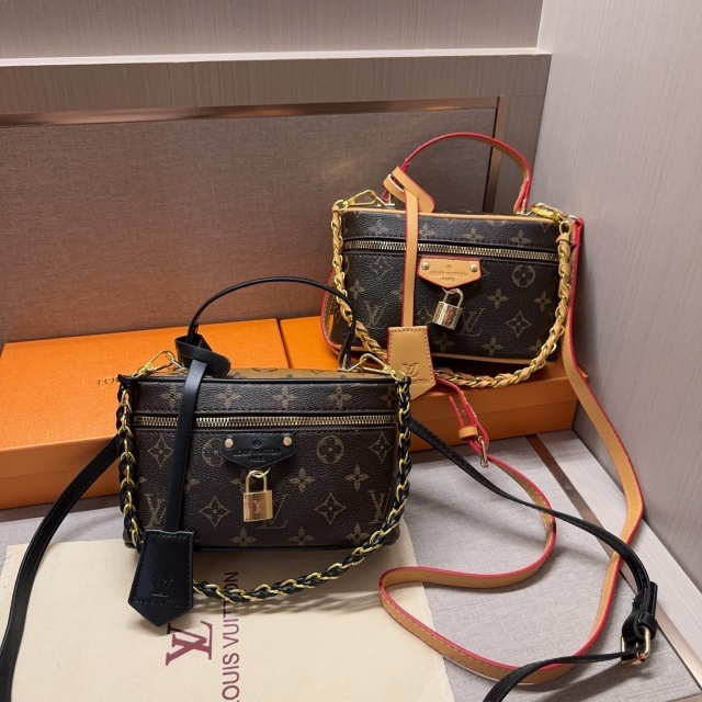 Luxury Fashion Classic Female Makeup Bags
